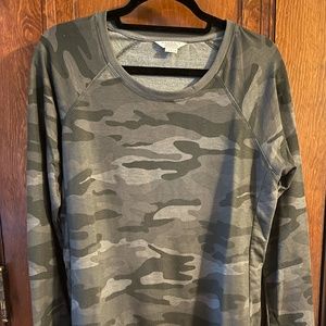 Danskin camouflage sweatshirt size large